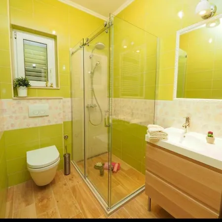 Antonija - Four-bedroom With Terrace And Private Pool Apartament Mocici