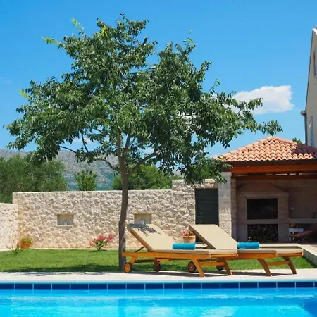 Antonija - Four-bedroom With Terrace And Private Pool *